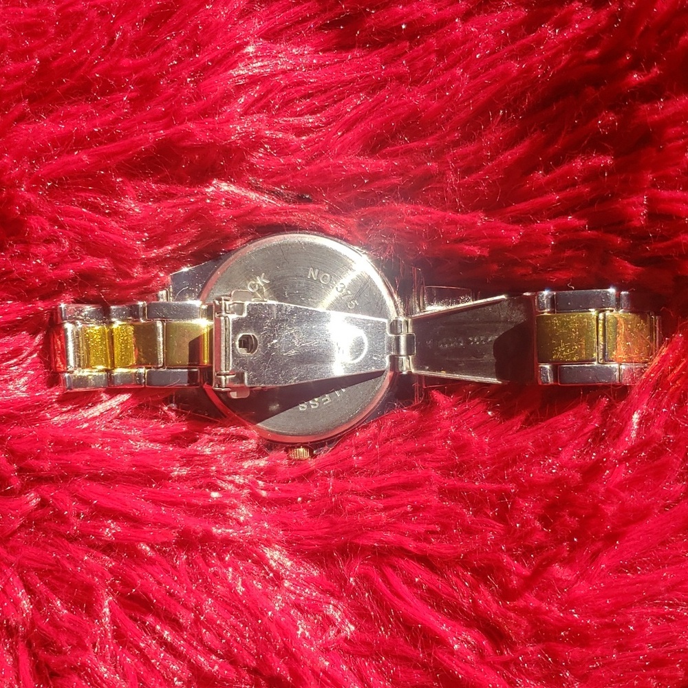 ⌚ Watch - Picture 3 of 4